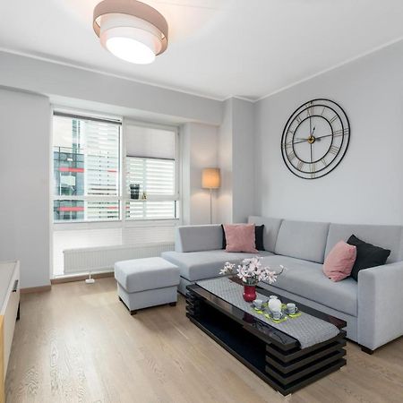 Apartments Poznan Towarowa By Noclegi Renters Екстер'єр фото