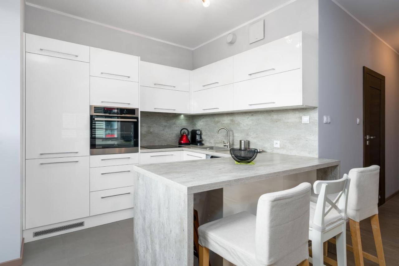 Apartments Poznan Towarowa By Noclegi Renters Екстер'єр фото
