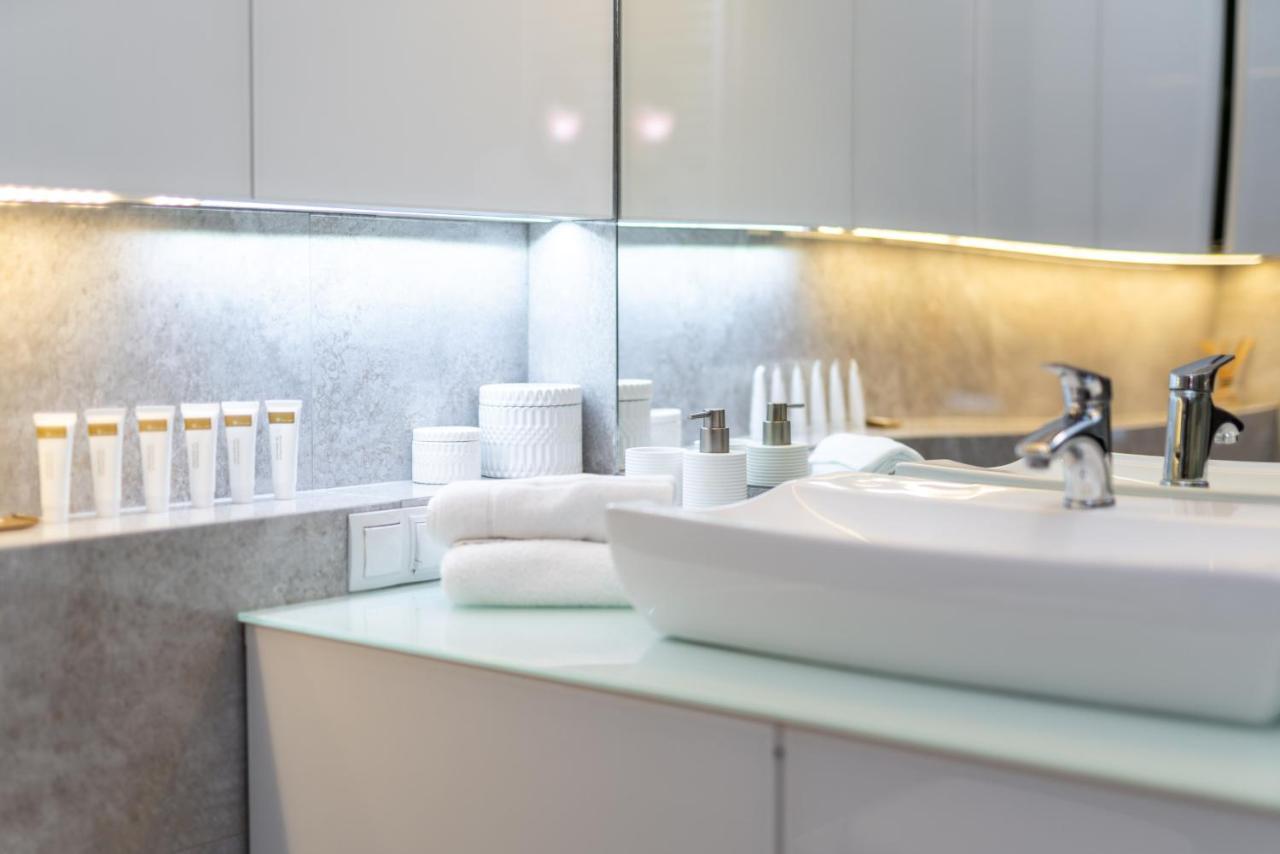 Apartments Poznan Towarowa By Noclegi Renters Екстер'єр фото