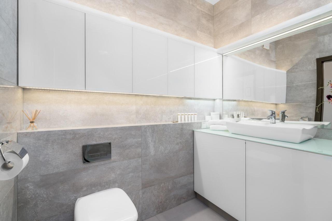 Apartments Poznan Towarowa By Noclegi Renters Екстер'єр фото