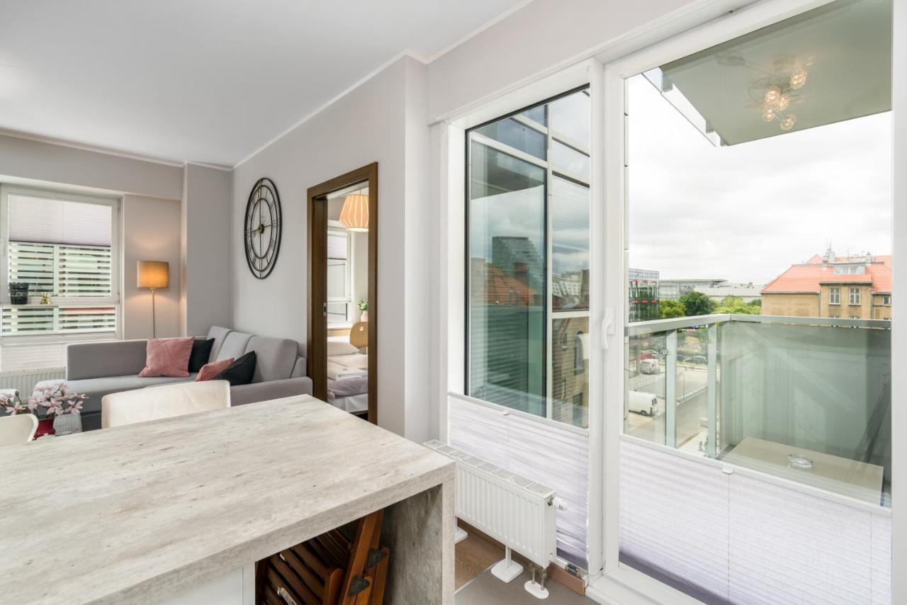 Apartments Poznan Towarowa By Noclegi Renters Екстер'єр фото