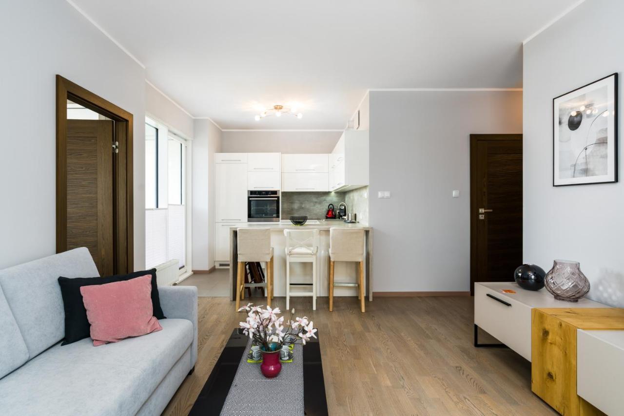 Apartments Poznan Towarowa By Noclegi Renters Екстер'єр фото